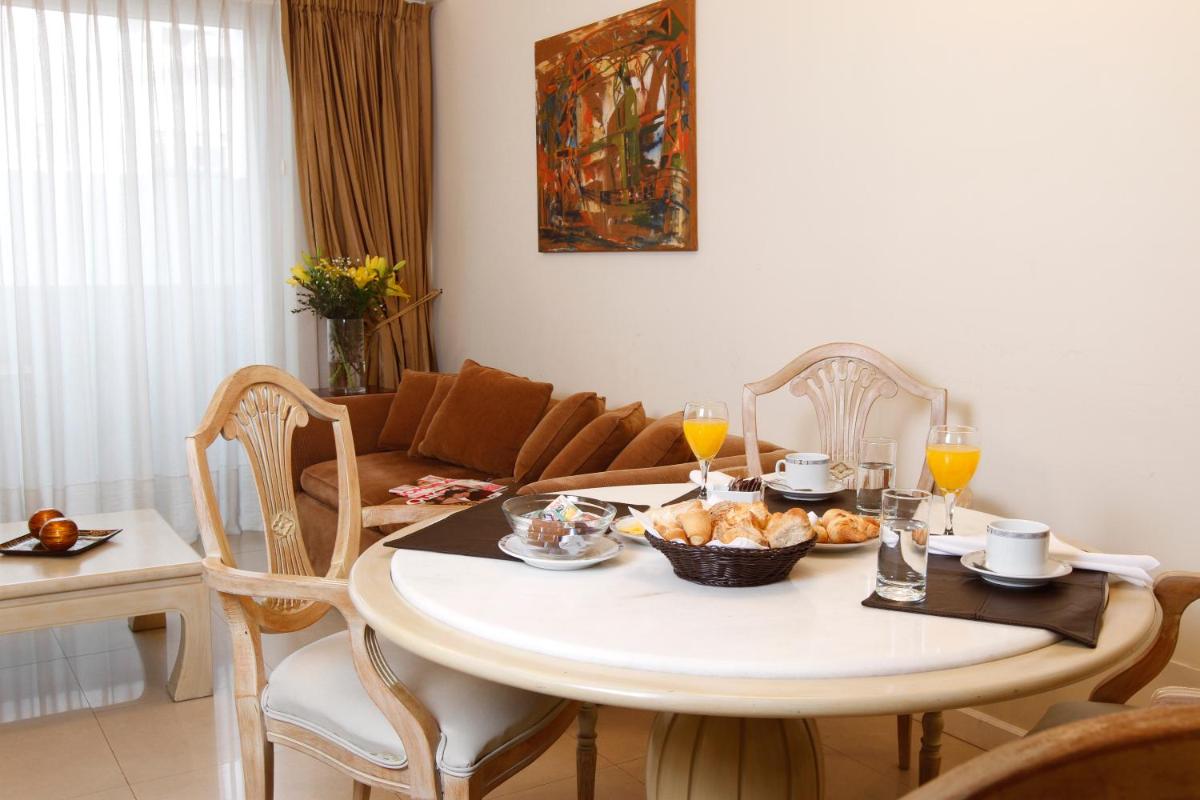 Alta Piazza –Casa di Appartamenti– - Housity