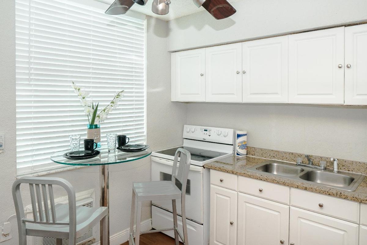 Suitetrails - 713 Miami Beach Apartments