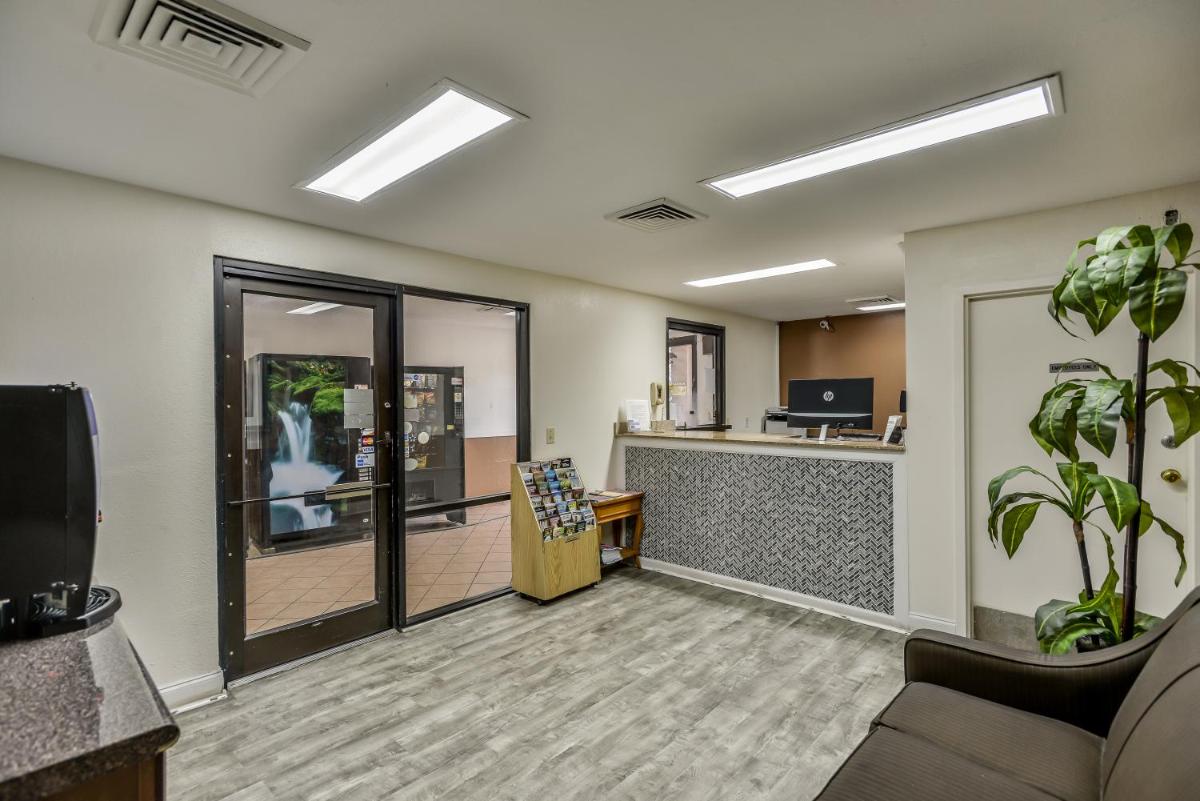 Wake Inn - Housity