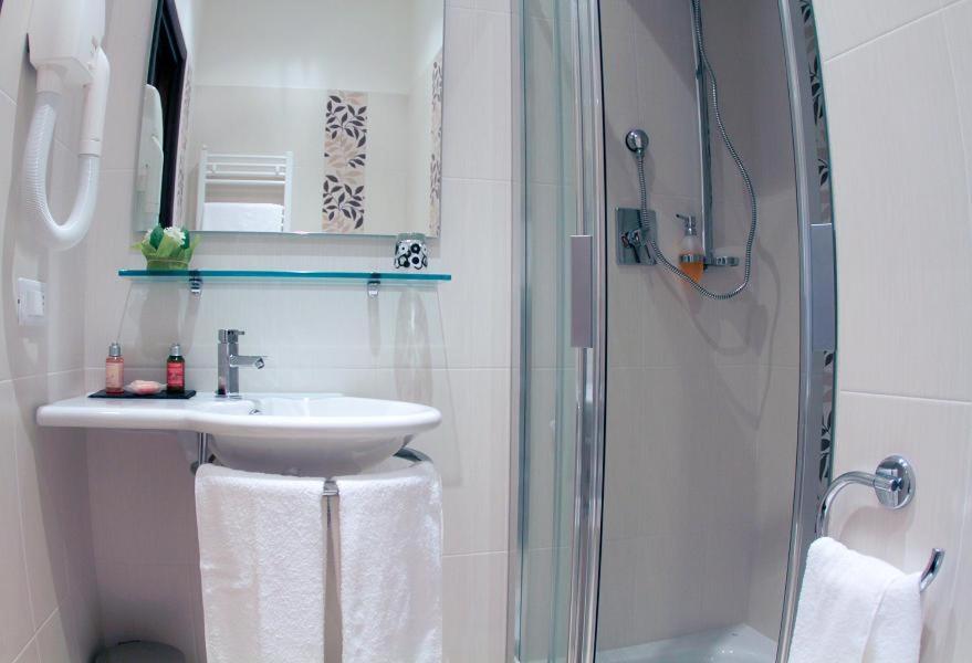 Candia Inn Vatican - Housity