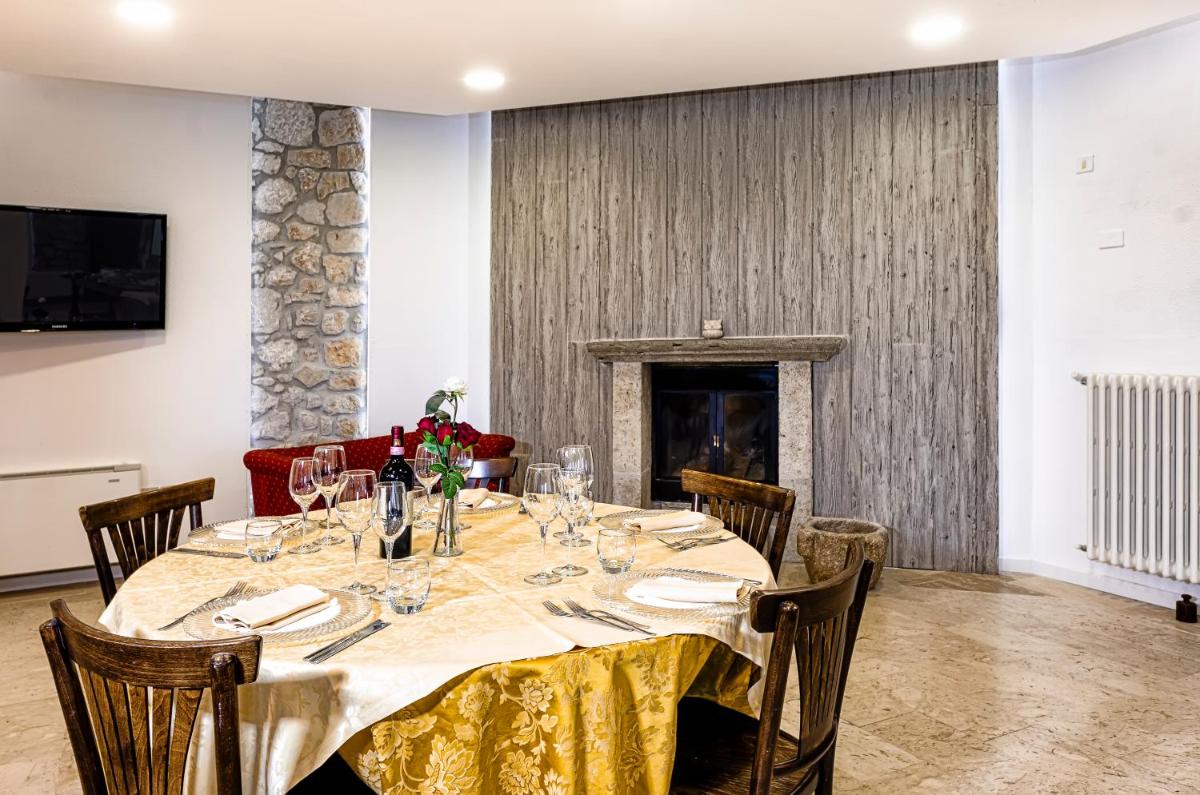 Hotel Colucci - Housity
