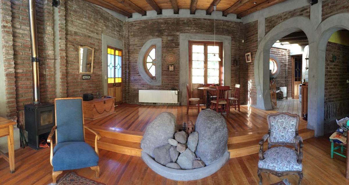 Superb House Andes - Housity