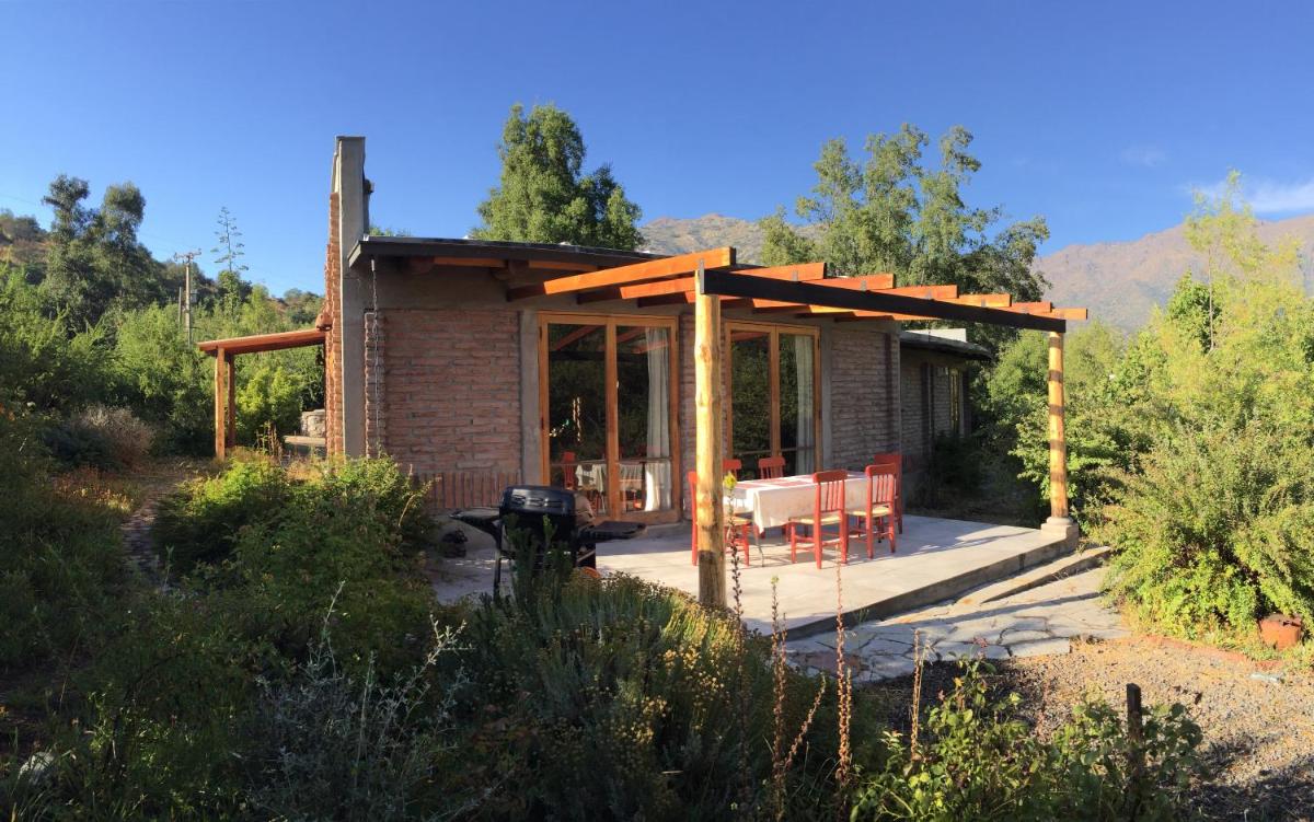 Superb House Andes - Housity