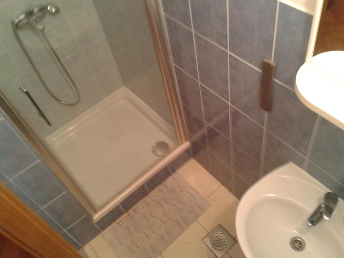 Apartment and rooms Laguna - Housity