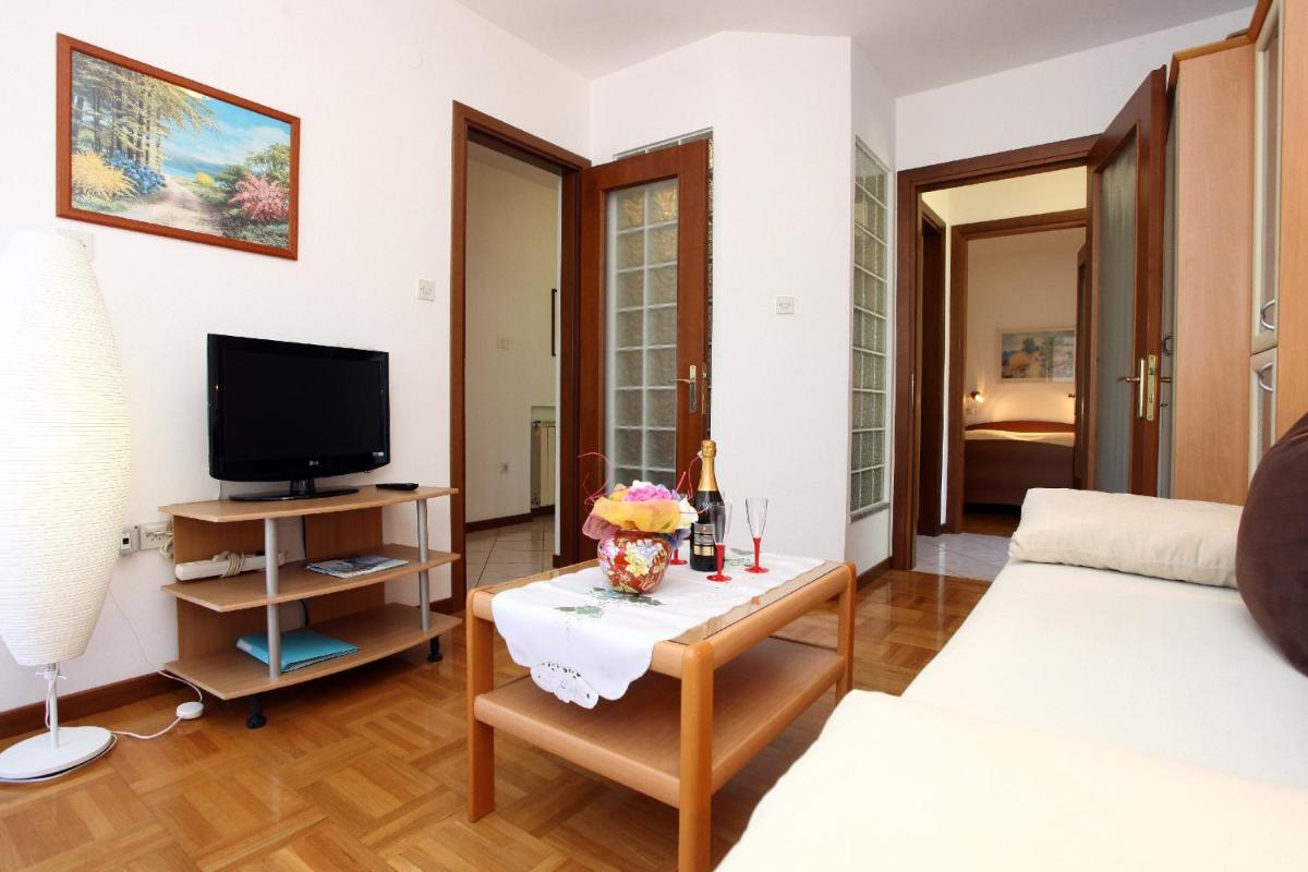 Lovely Sea View Apartments BJ - Housity