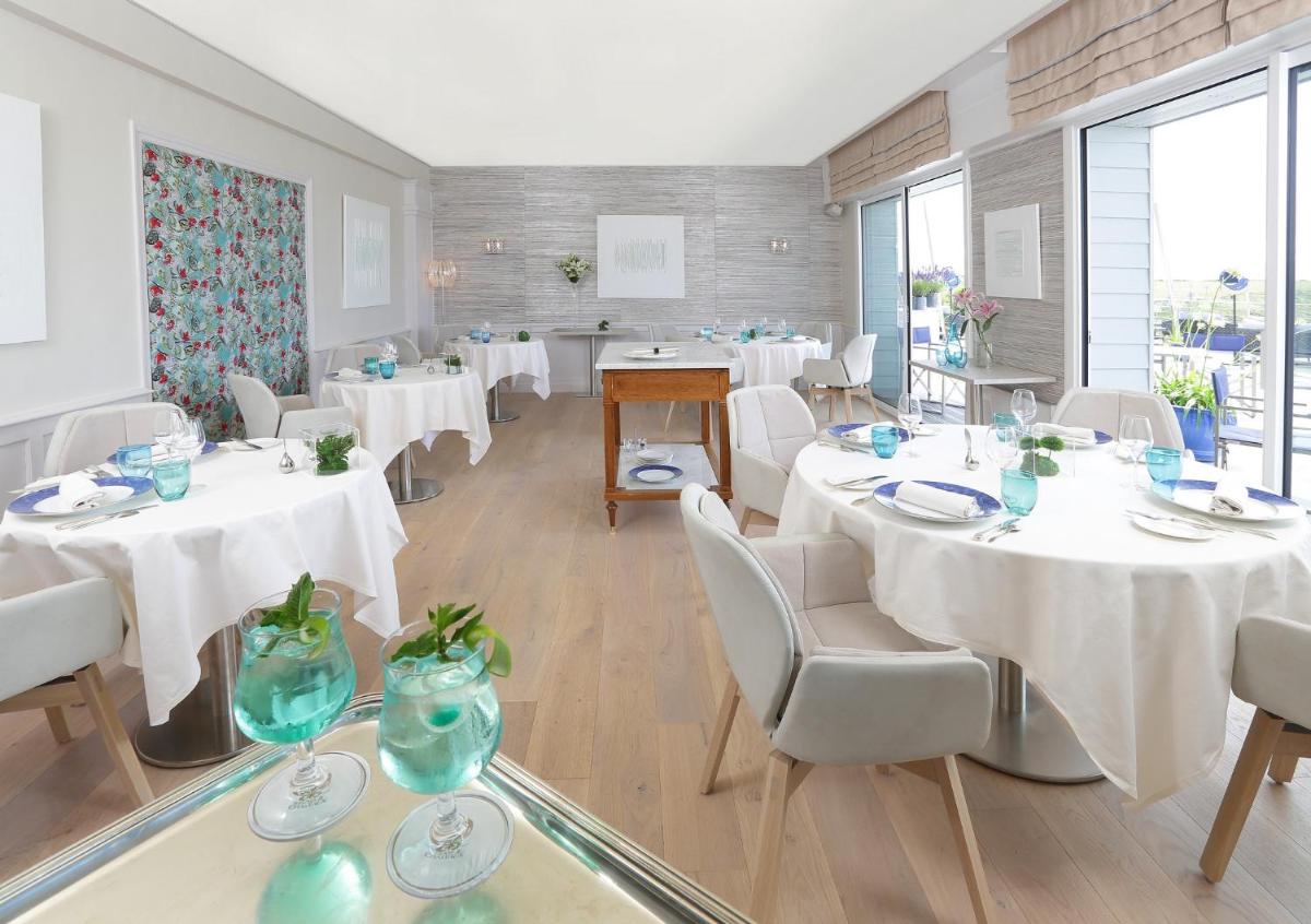 Restaurant ou autre lieu de restauration dans l'établissement Castel Clara Thalasso & Spa