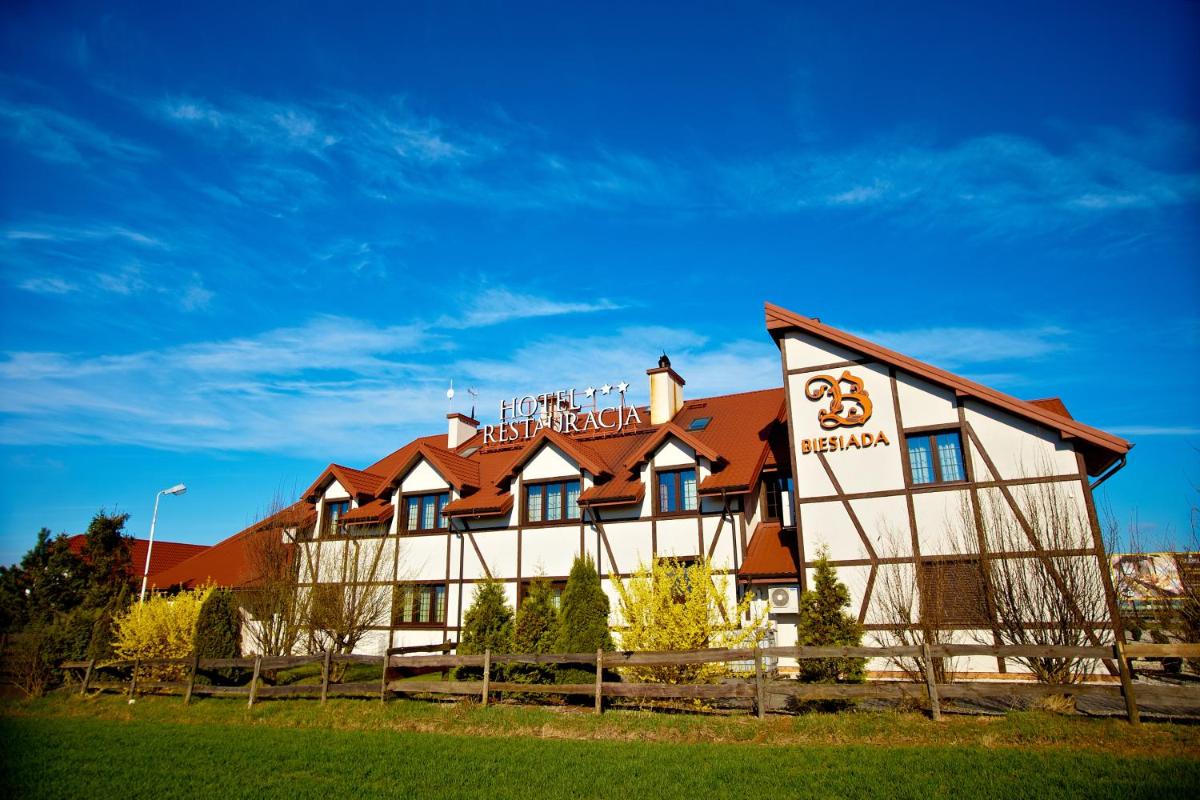 Hotel Biesiada - Housity