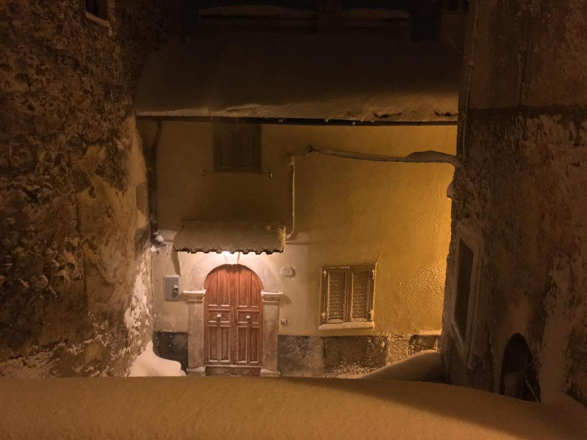 Casa Ai Piedi Della Riserva Naturale - Housity