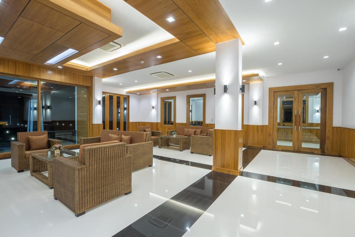 Sann View Hotel - Housity