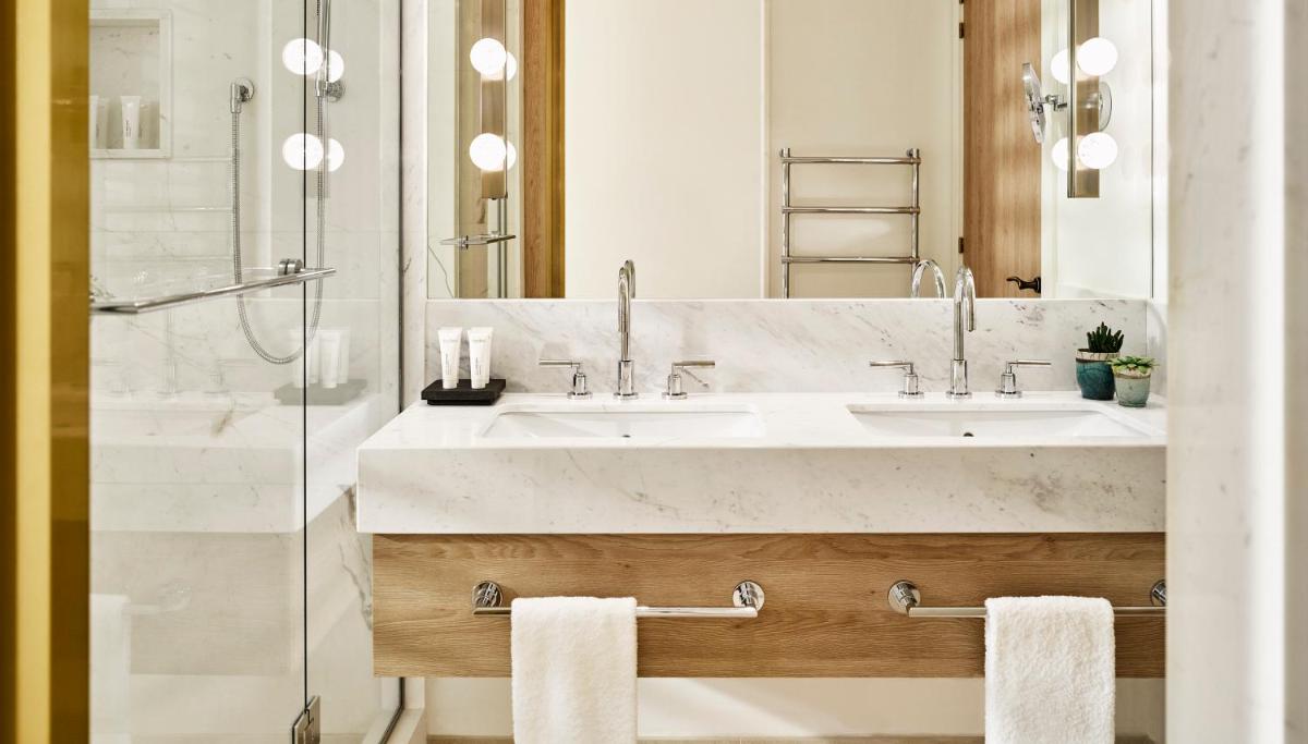 Un baño de Nobu Hotel Ibiza Bay