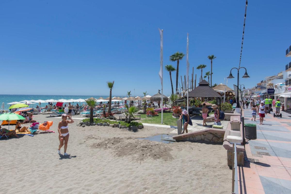 Apartamentos Capricho del Mar - Housity