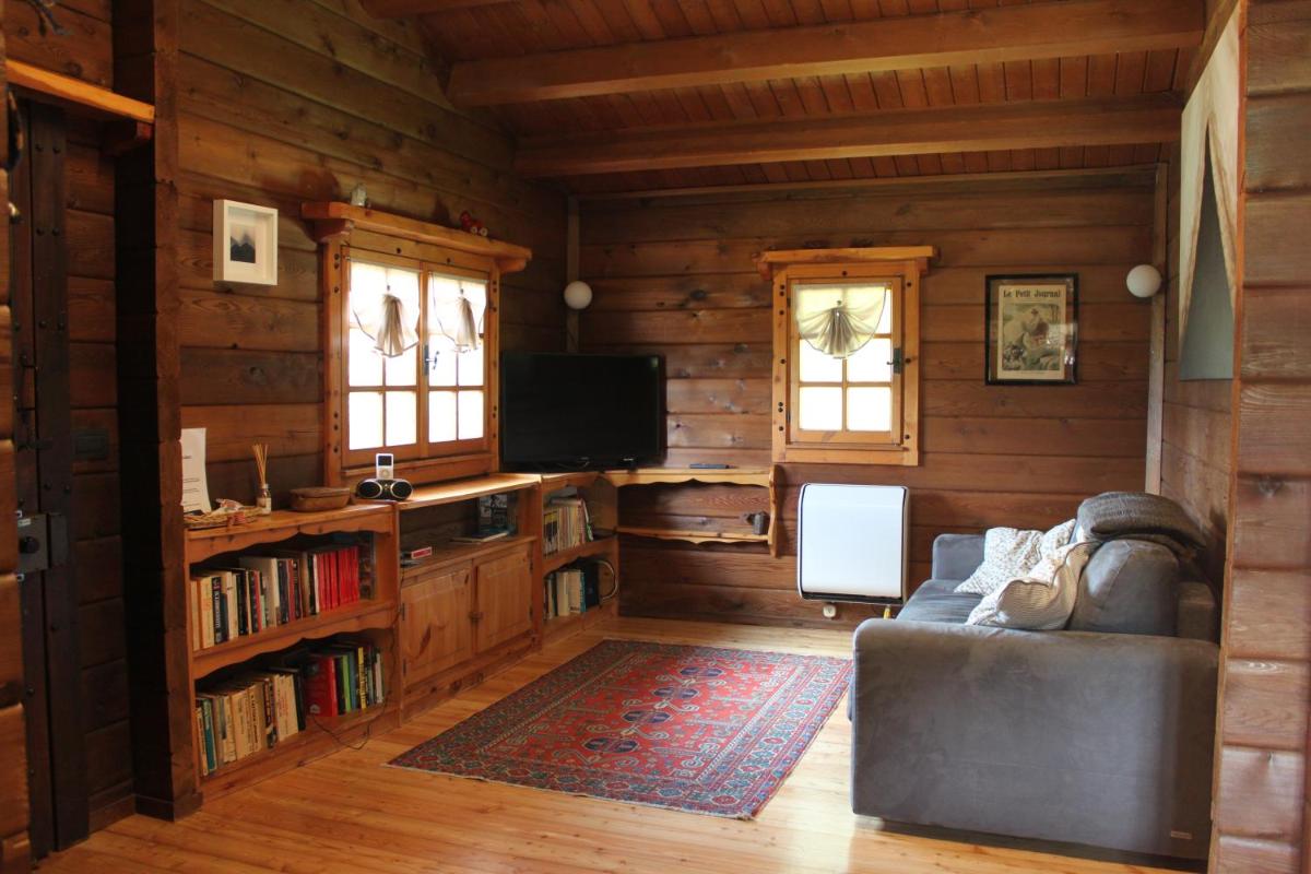 Rosso 38 Chalet - Housity