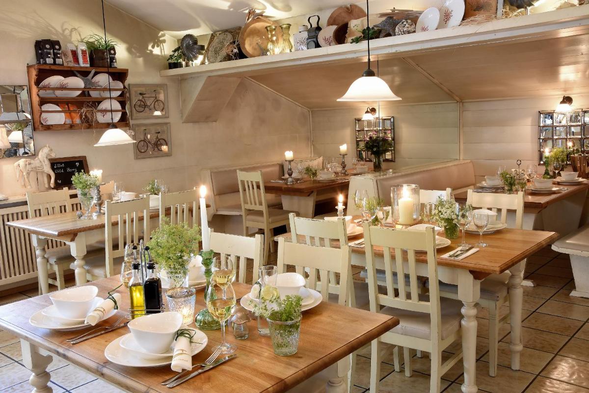 Wellnessgarten-Hotel - Housity