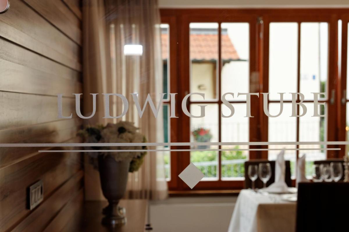 Landhotel Schneider - Housity