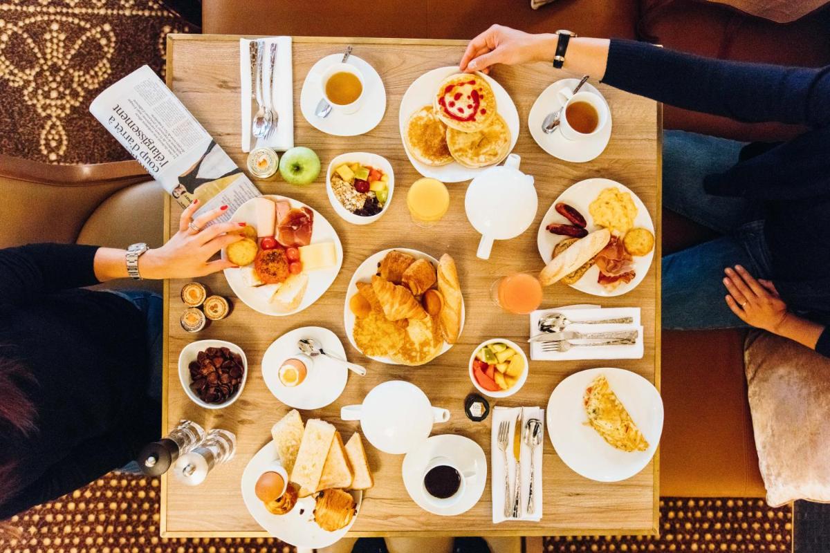 Nourriture dans l'hôtel ou à proximité
