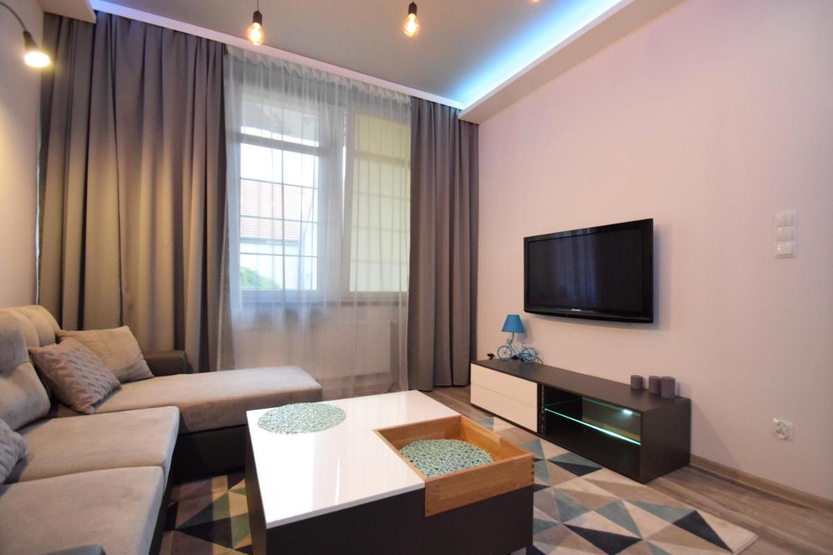 MNE Apartament - Housity