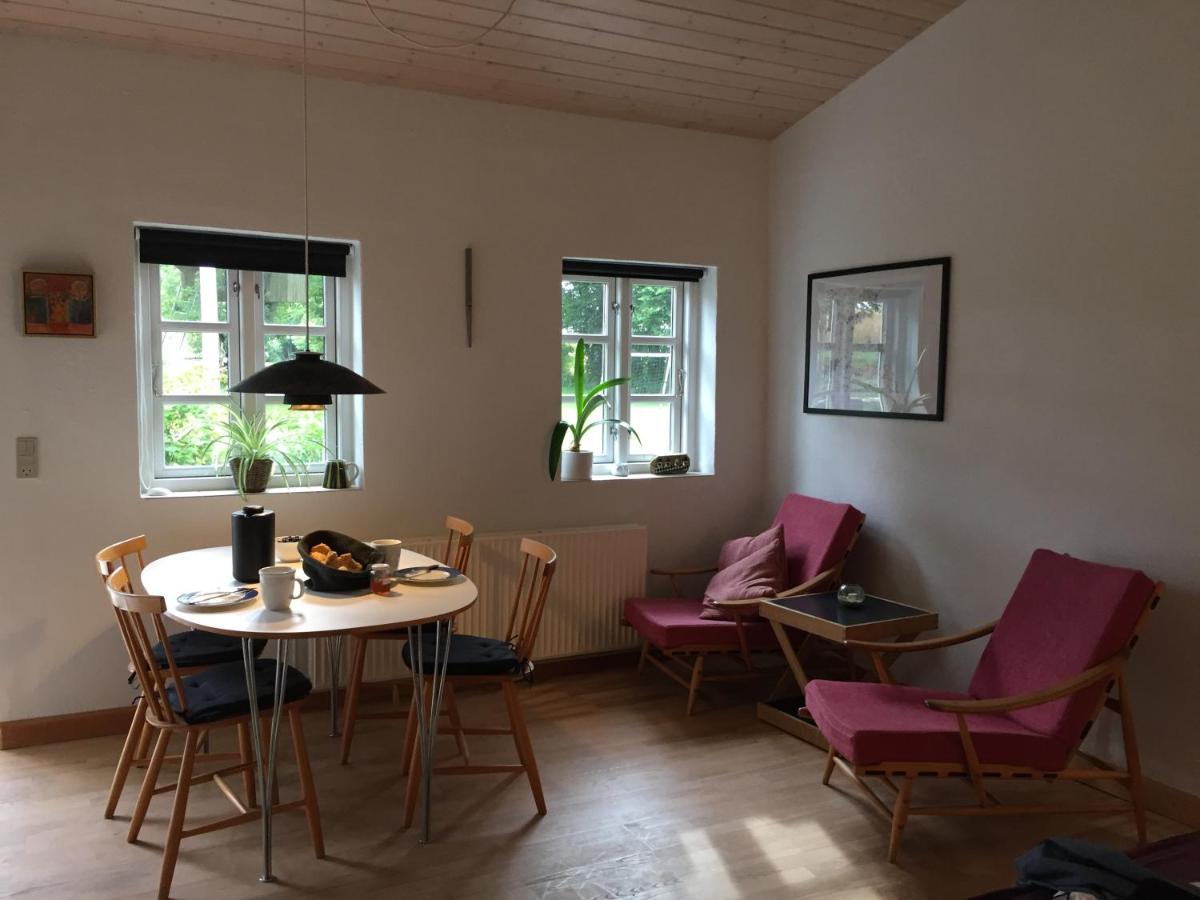 LindegaardApartment - woods and sea - Housity