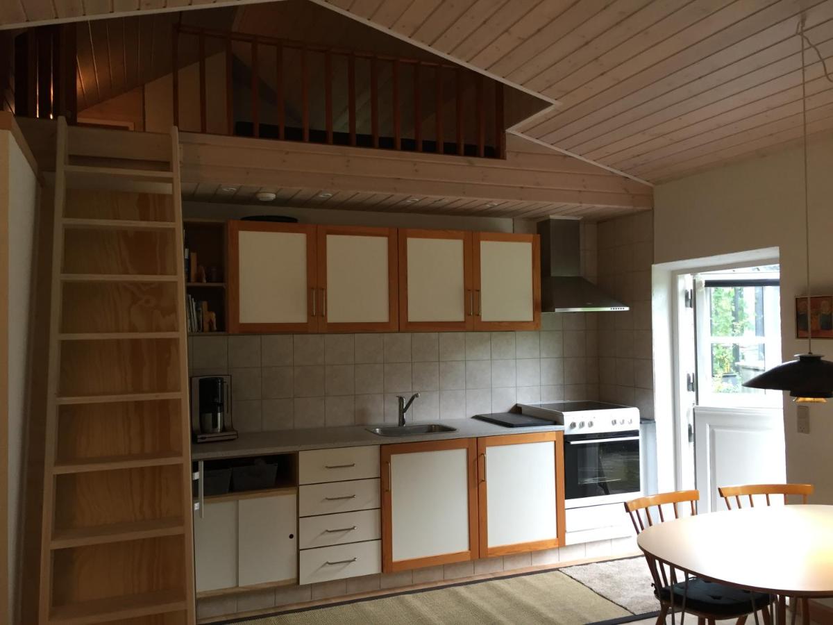 LindegaardApartment - woods and sea - Housity