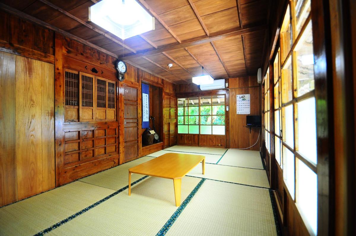 Makiya Tokusukeya - Housity