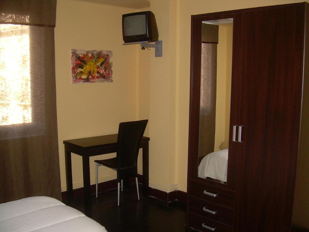 Pensión El Parque - Housity