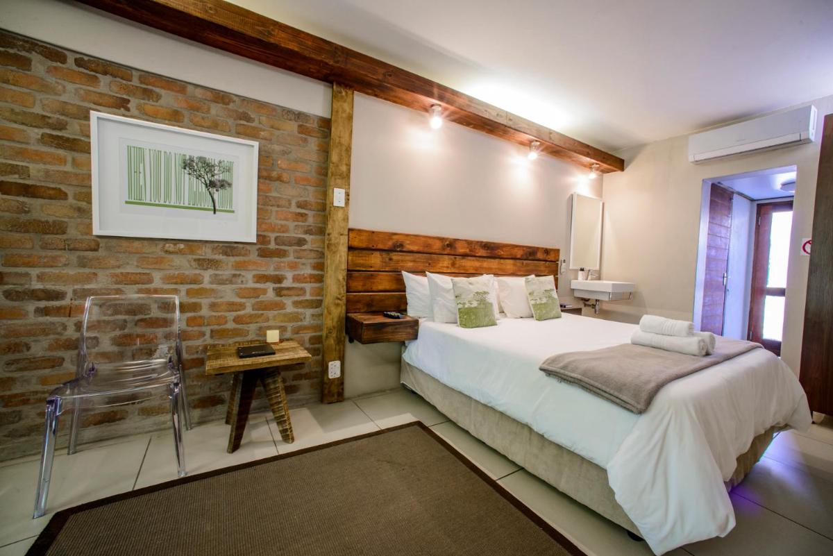 Zebrina Guest House - Housity