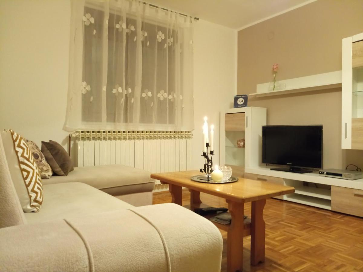 Holiday Home Božičević - Housity