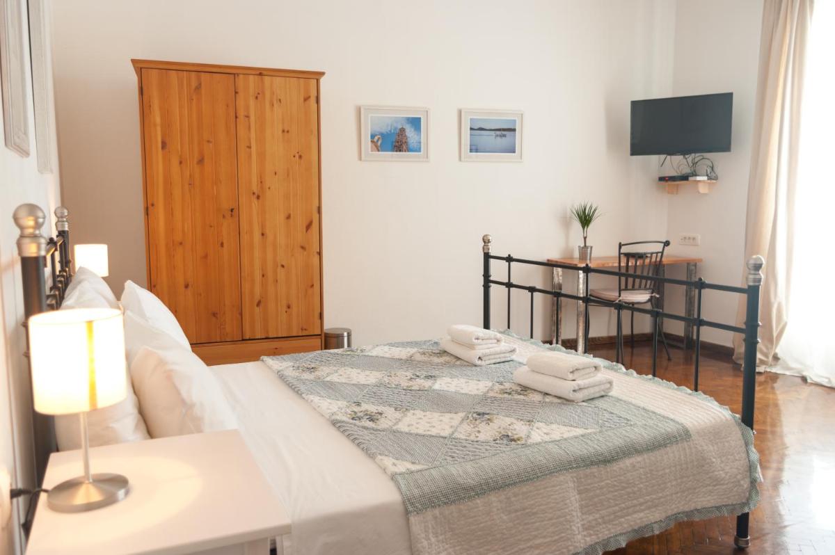 Indigo Inn Rooms - Housity