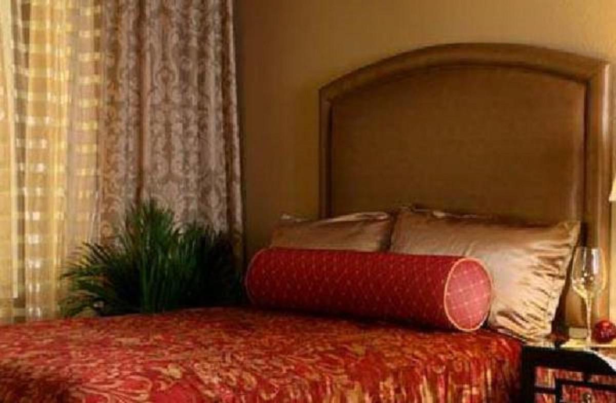 Jockey Club Suites - Housity