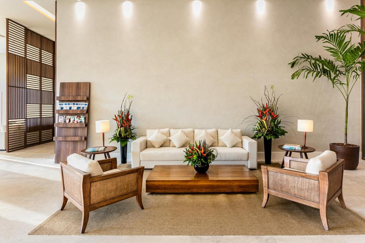 Vogue Square Fashion Hotel by Lenny Niemeyer - Housity