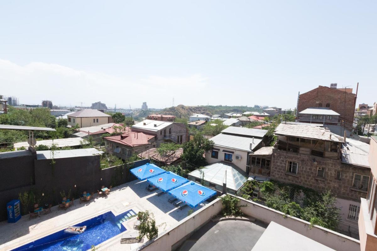Suitetrails - Cozy apartment in Yerevan