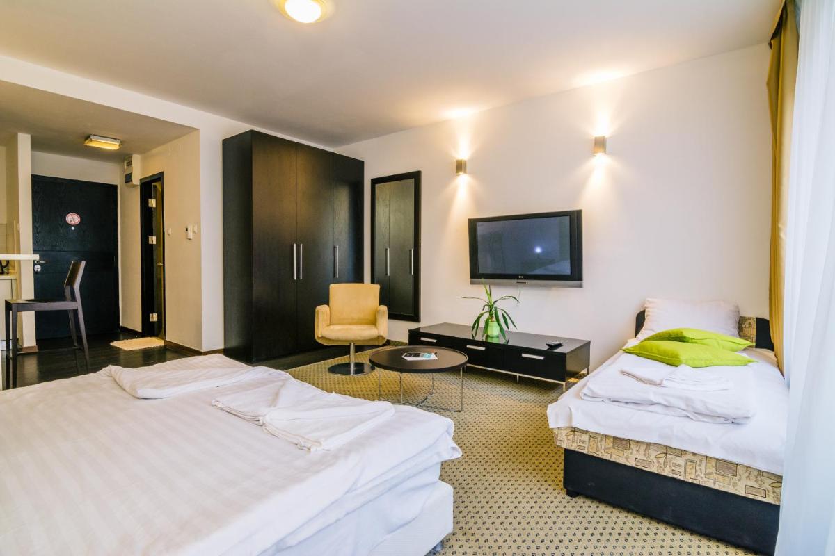 City Gardens Hotel & Wellness - Housity