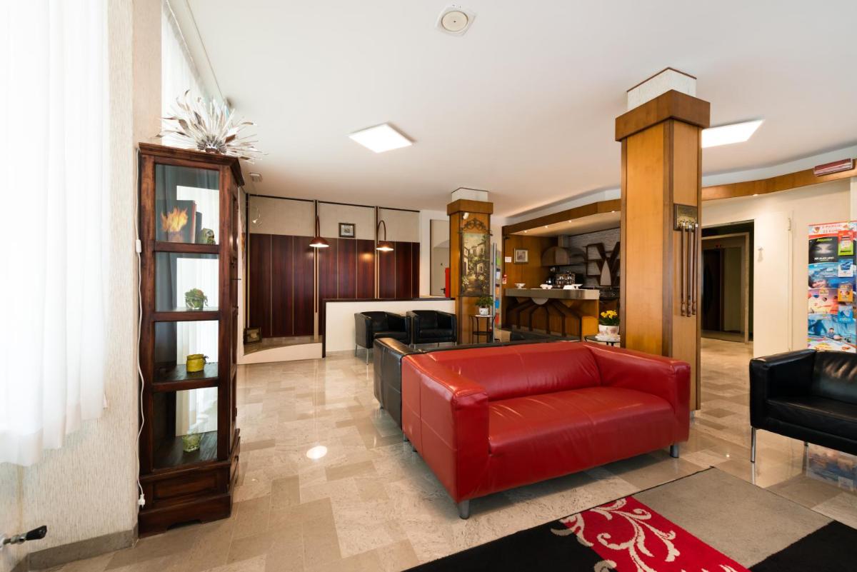 Hotel Lem-Casadei - Housity