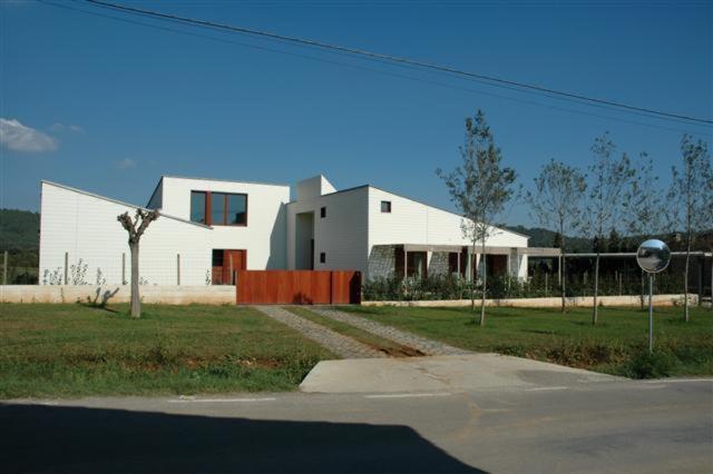 La Fustana - Housity