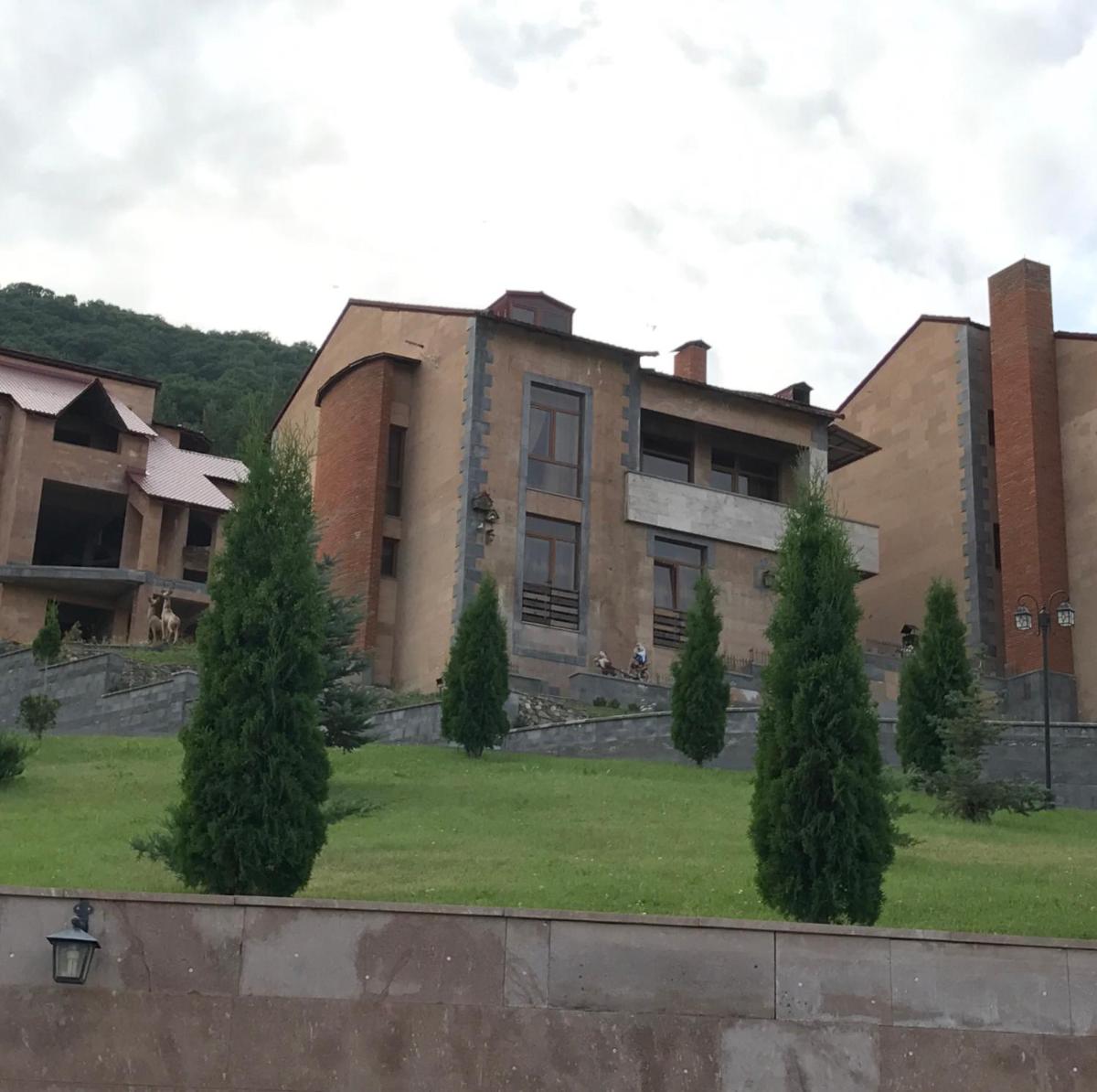 Deer Villa - Hizvo