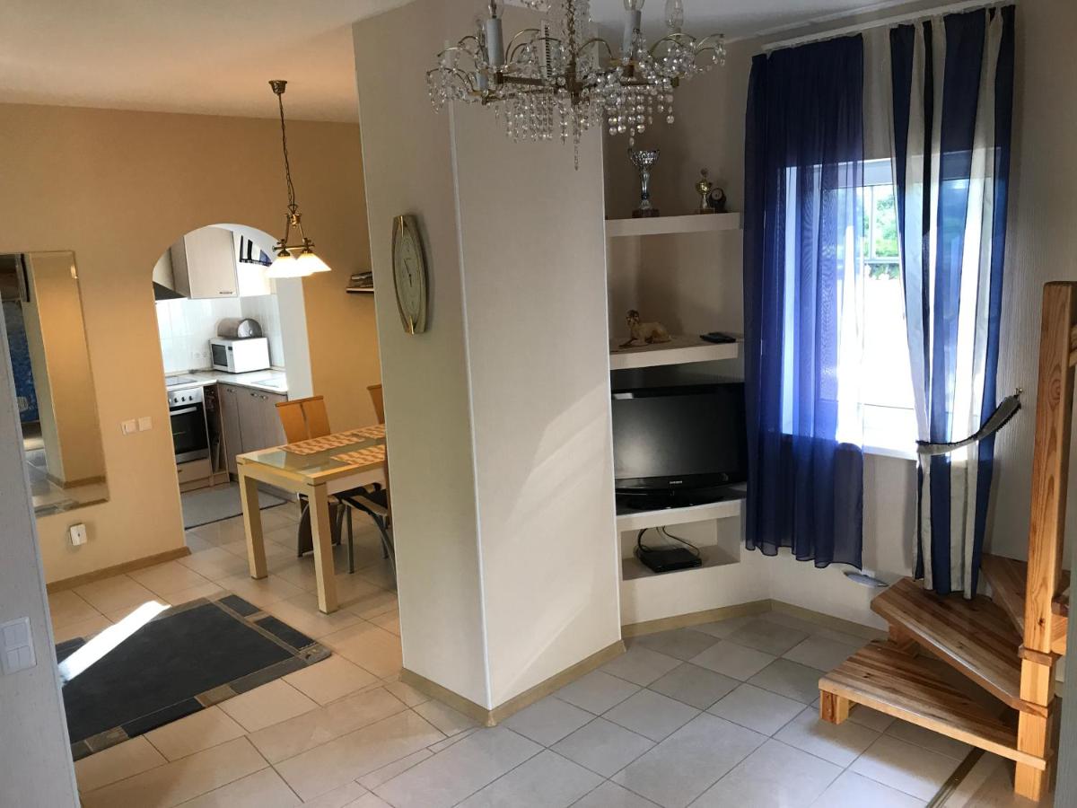 Holiday home by the sea - Housity