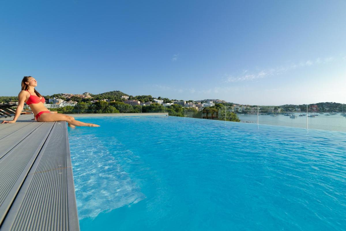 Piscina en o cerca de H10 Casa del Mar
