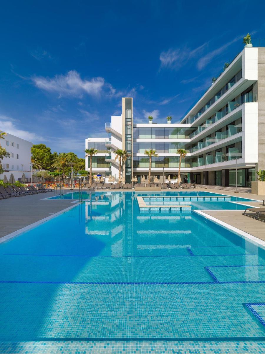 Piscina en o cerca de H10 Casa del Mar
