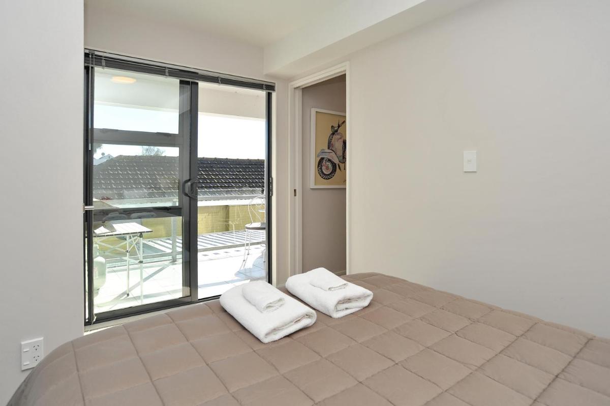 Suitetrails - Carlton Villa 3 - Christchurch Holiday Homes