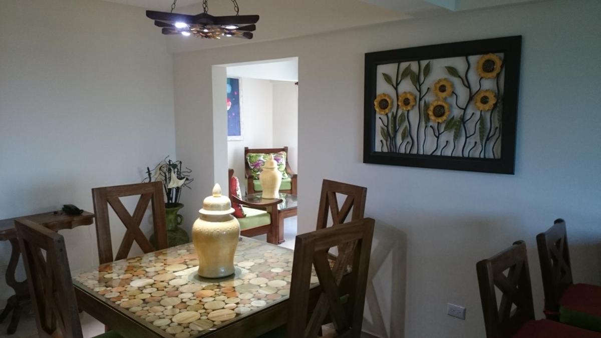 Suitetrails - Luxury Karla Apartments
