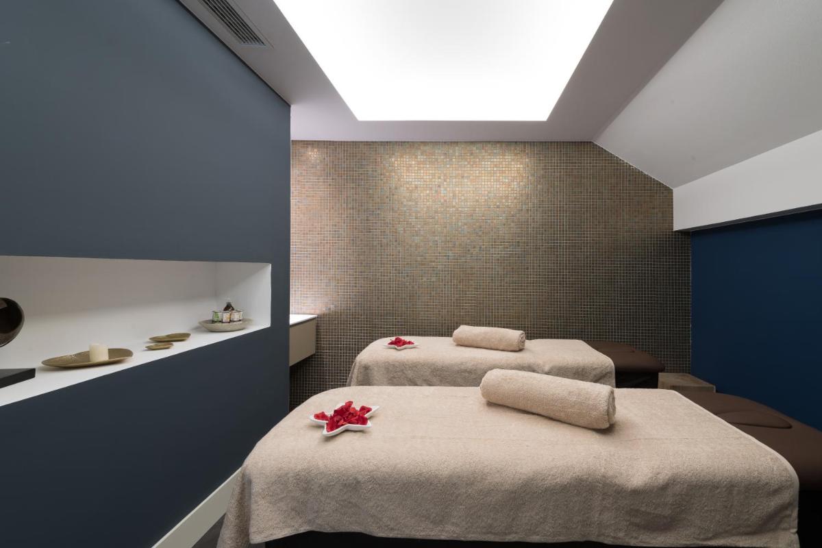 Cama o camas de una habitación en Catalonia Ramblas 4* Sup