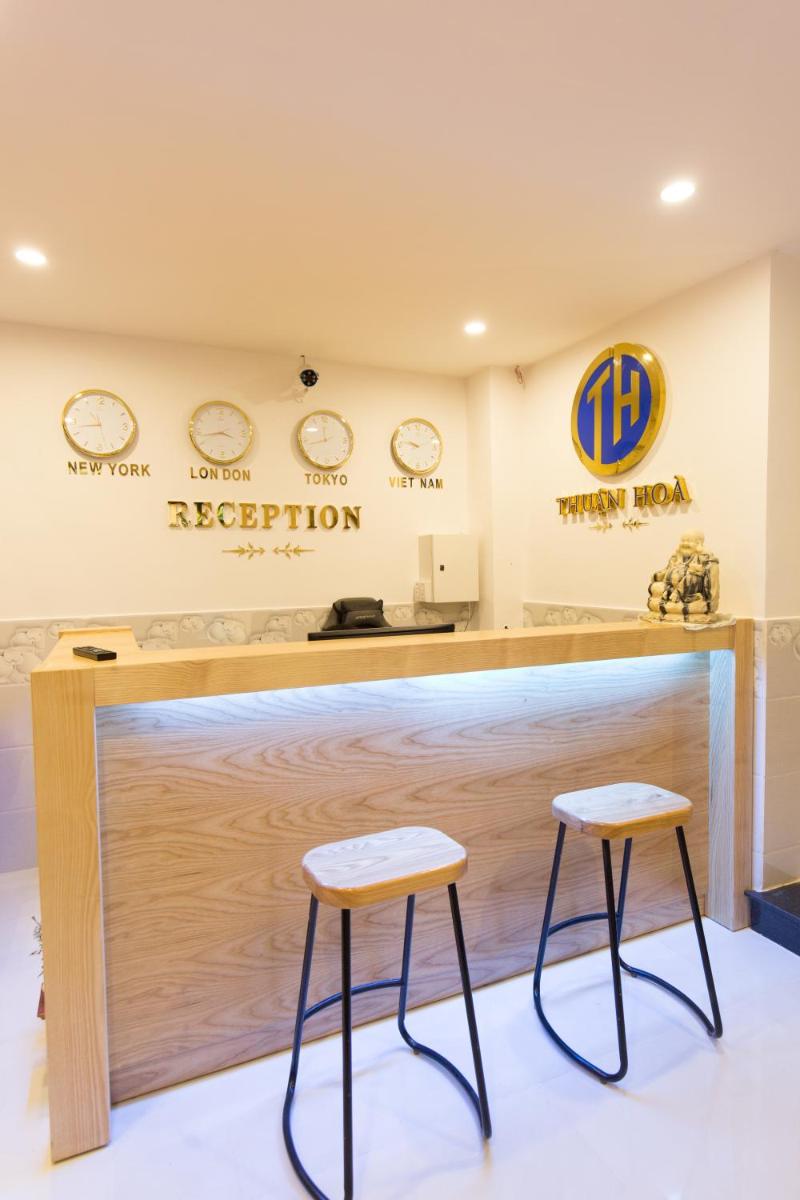 Thuan Hoa Hotel - Housity