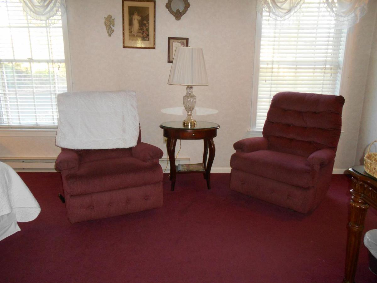 West Ridge Bed & Breakfast - Housity
