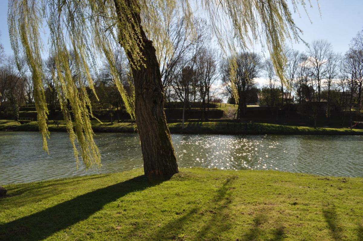 Le studio d'Ahynoa - Housity