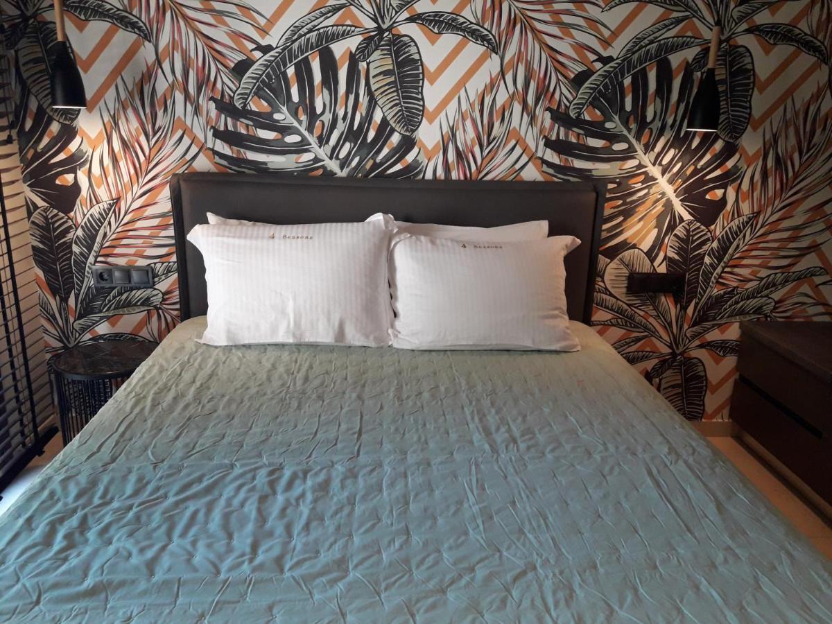 4 Seasons Luxury Apartments - Housity