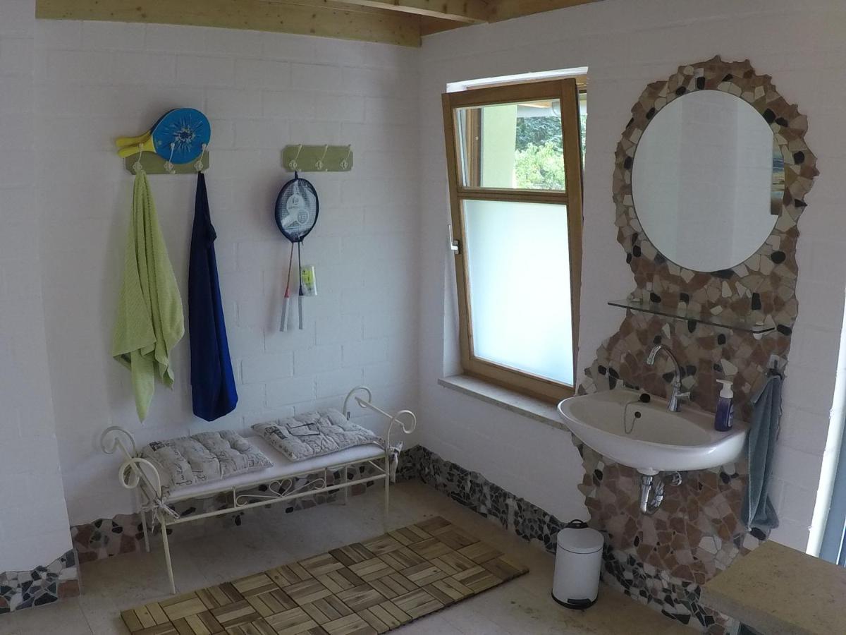 Pension am Weinberg Bed & Breakfast - Housity