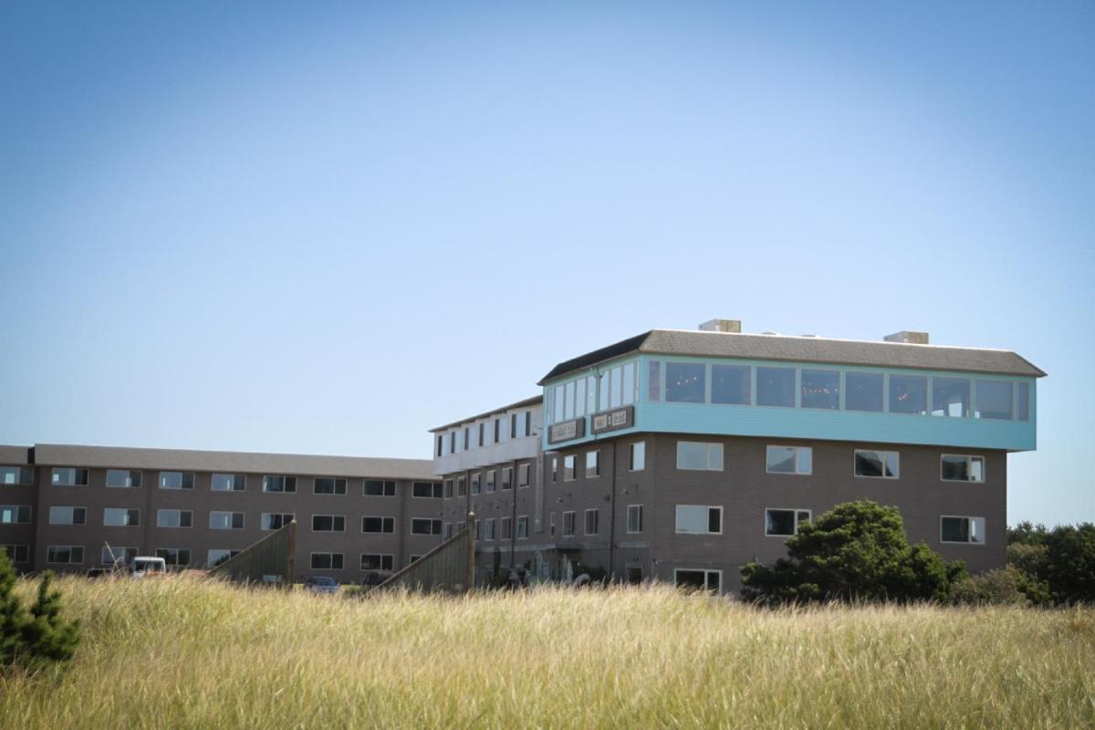 Adrift Hotel - Housity