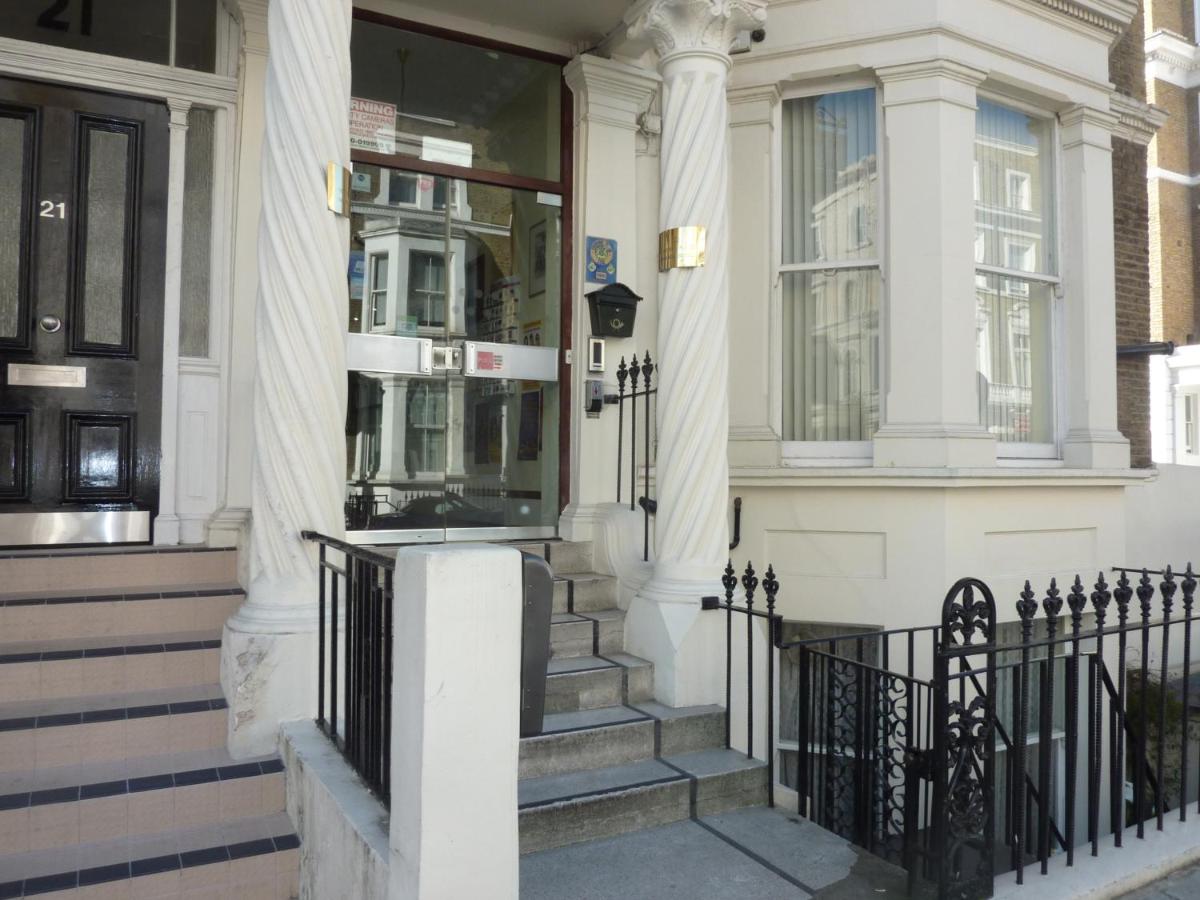 Manor Hotel - Housity