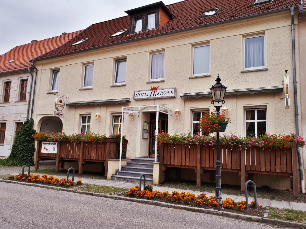Hotel Krone Lindow - Housity