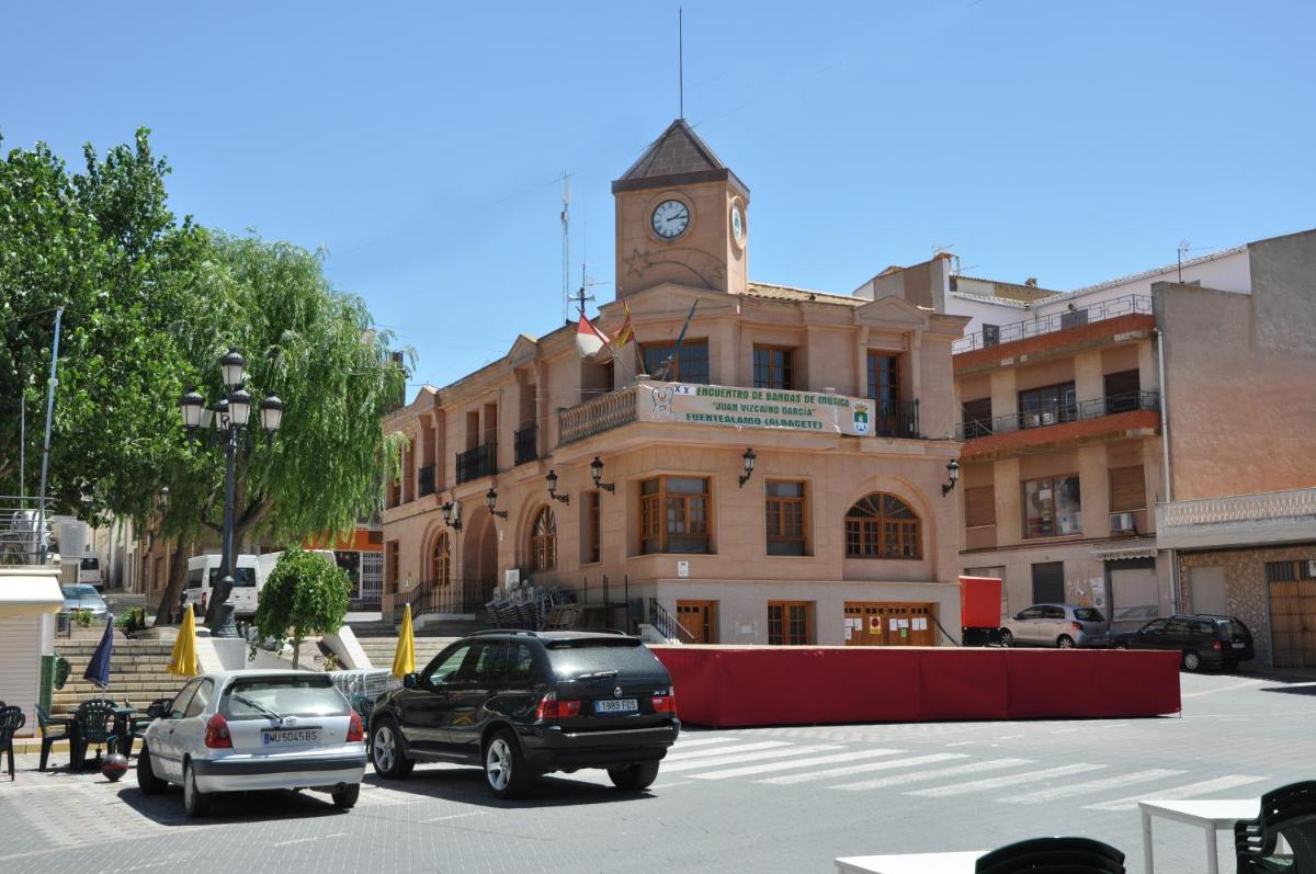 Hostal Central - Housity