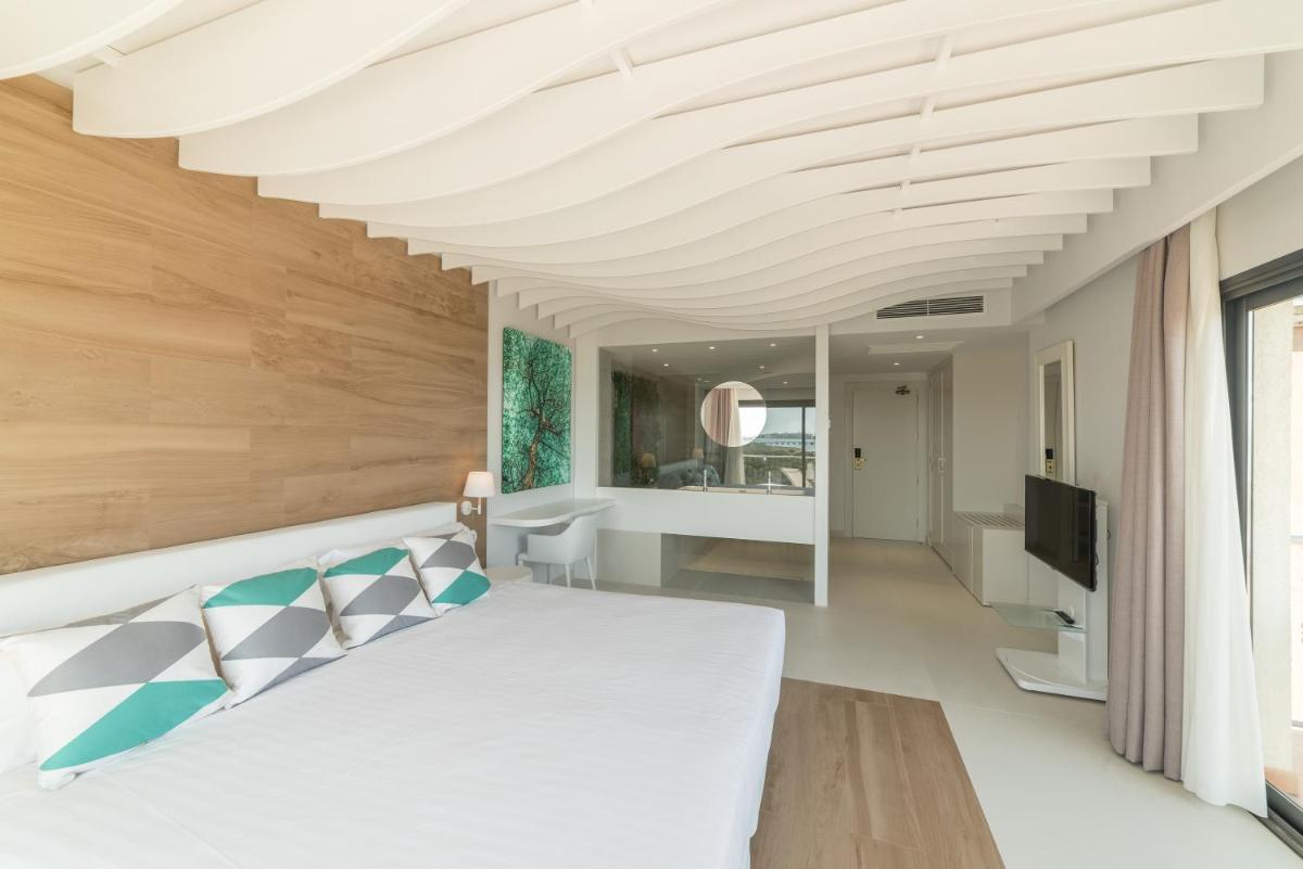 Cama o camas de una habitación en TUI Blue Isla Cristina Palace - Adults Recommended